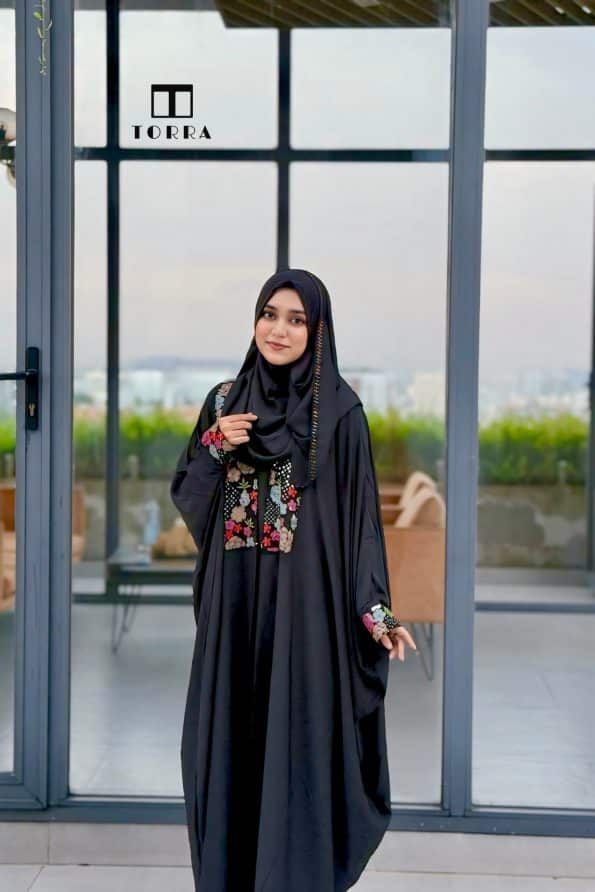 Haniya Abaya