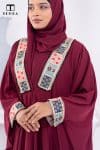 Noura Embellished Abaya | Maroon