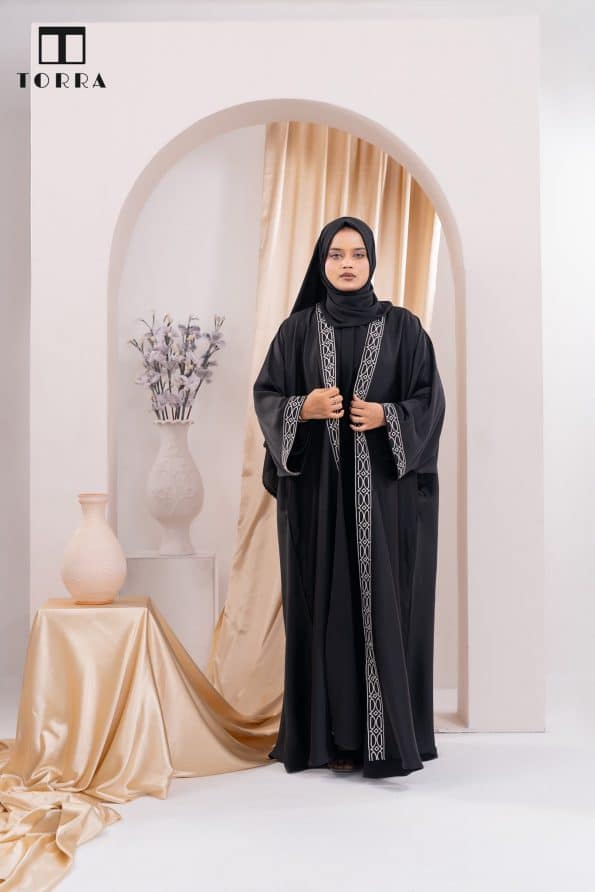 Aaliyah Embroidered Abaya | Black